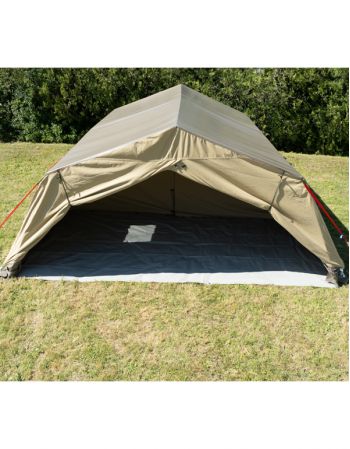 Tente-Polyluxe-550-pignon ouvert avec tapis