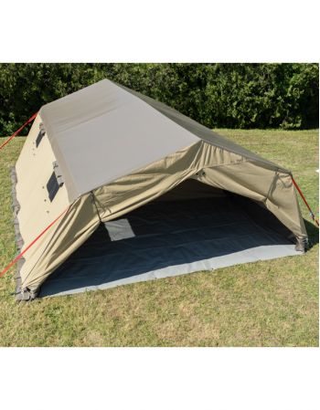 Tente-Polyluxe-550-pignon ouvert avec tapis