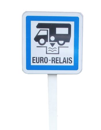 Panneau CE 24 avec mâtpour borne Euro-relais