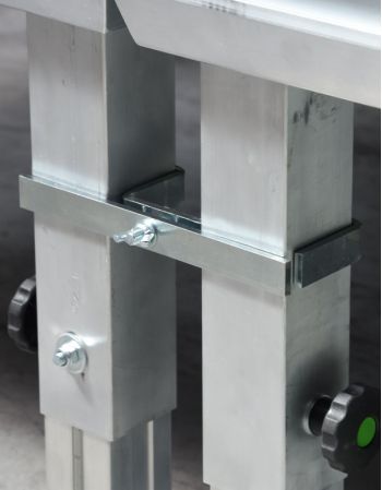 Pièce de liaison pour praticable de scène Quick