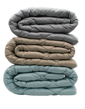 Couette ignifugée en fibres recyclées 250 g/m²